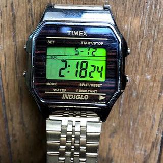 タイメックス(TIMEX)のTIMEX クラシックデジタル ゴールド 腕時計(腕時計(デジタル))