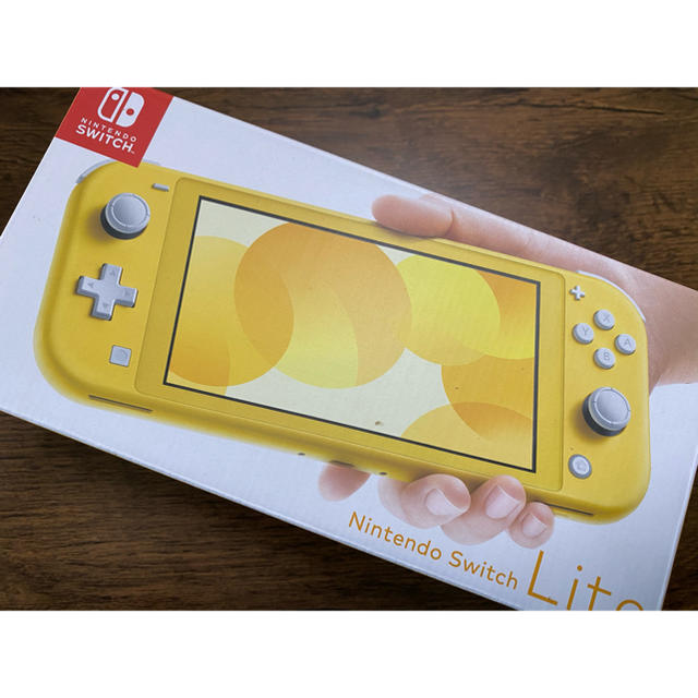 nintendo switch lite イエロー