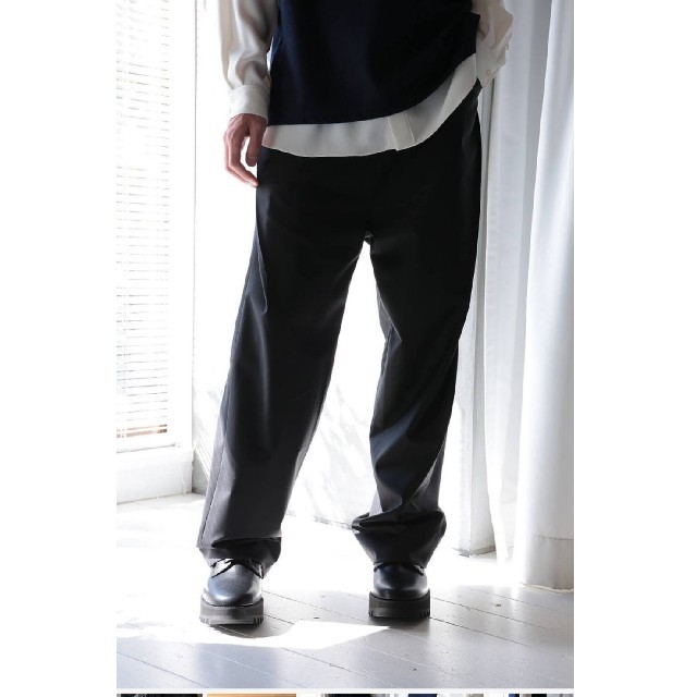 Sise(シセ)のsise 19AW WIDE TUCK TAPERED PANTS メンズのパンツ(スラックス)の商品写真