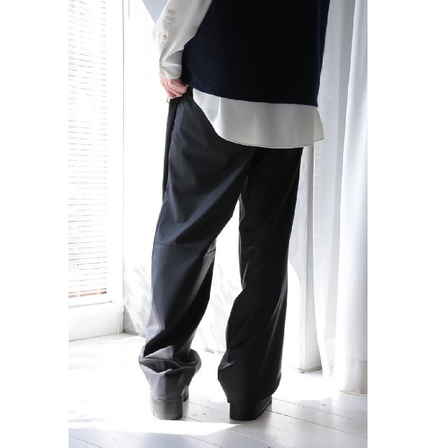 Sise(シセ)のsise 19AW WIDE TUCK TAPERED PANTS メンズのパンツ(スラックス)の商品写真