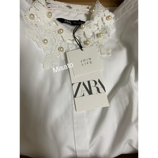 ZARA(ザラ)の＊2020SS＊ZARA フェイクパールディテール ブラウス シャツ レディースのトップス(シャツ/ブラウス(半袖/袖なし))の商品写真