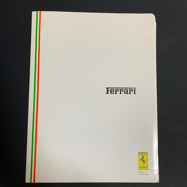 Ferrari社　press kit 超希少品！ 自動車/バイクの自動車(カタログ/マニュアル)の商品写真