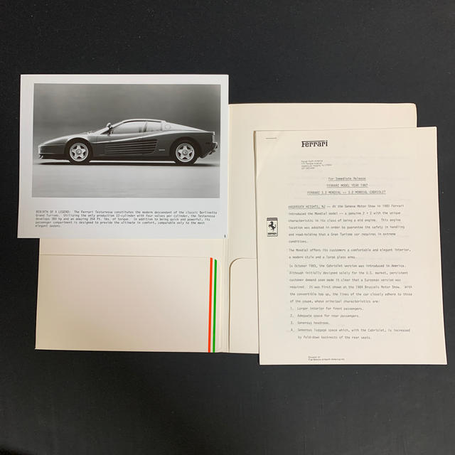 Ferrari社　press kit 超希少品！ 自動車/バイクの自動車(カタログ/マニュアル)の商品写真