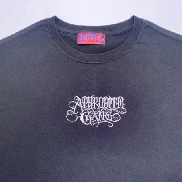 WACKO MARIA(ワコマリア)の舐達麻　APHRODITEGANG Classic LOGO 刺繍 TEE メンズのトップス(Tシャツ/カットソー(半袖/袖なし))の商品写真