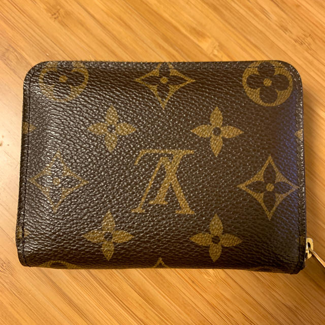 LOUIS VUITTON ジッピー・コインパース