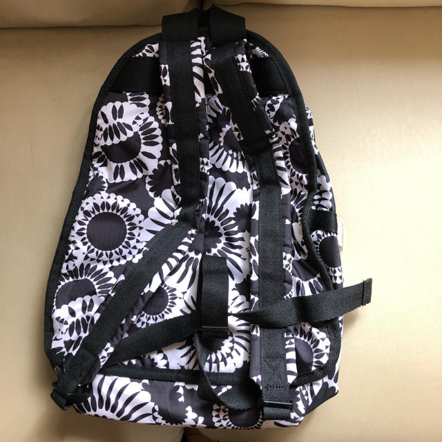 LeSportsac(レスポートサック)のレスポートサック　リュック レディースのバッグ(リュック/バックパック)の商品写真