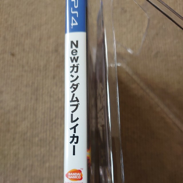 PlayStation4(プレイステーション4)のNew ガンダムブレイカー PS4　初期動作確認済 エンタメ/ホビーのゲームソフト/ゲーム機本体(家庭用ゲームソフト)の商品写真