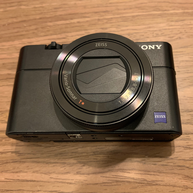 SONY(ソニー)の＜美品箱付き＞ソニー SONY サイバーショット DSC-RX100M5A スマホ/家電/カメラのカメラ(コンパクトデジタルカメラ)の商品写真