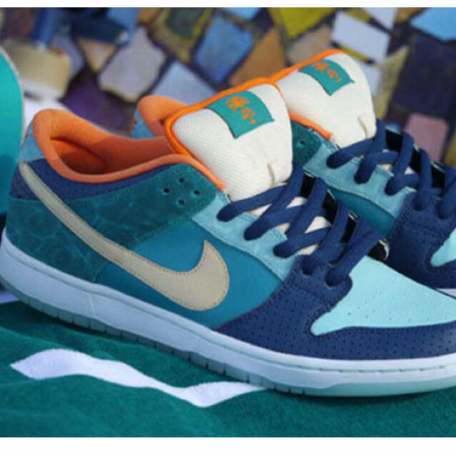 NIKE DANK LO SB × MIA SKATESHOP コラボ