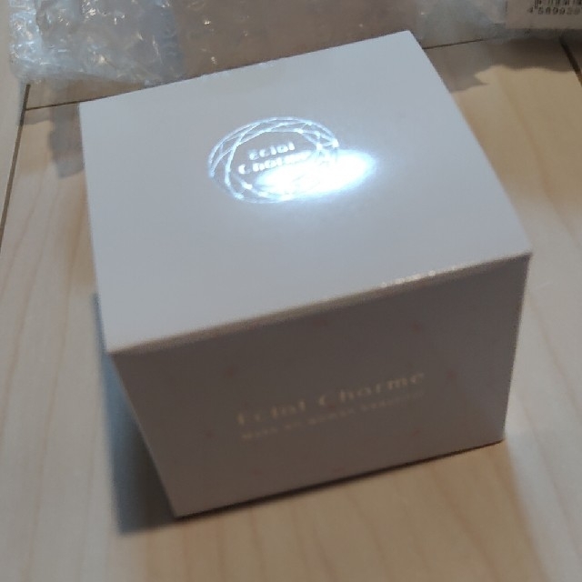 エクラシャルム新品