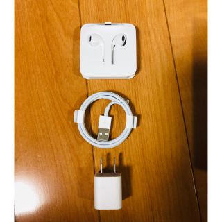 アイフォーン(iPhone)のiPhone11の付属品（イヤフォン、ライトニングケーブル、ACアダプタのみ）(その他)