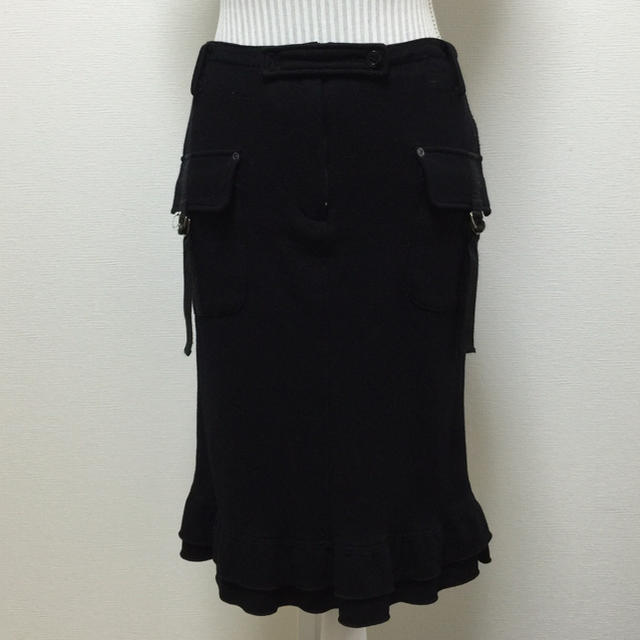 irise♡裾フリル黒タイトスカート レディースのスカート(ひざ丈スカート)の商品写真