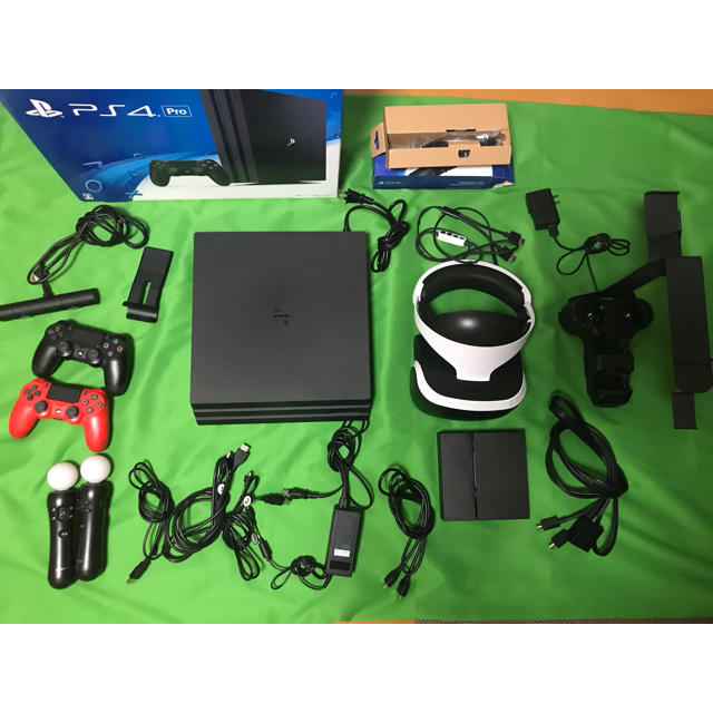 PlayStation4 - PS4 Pro、PS VR(カメラ付き)、コントローラ2個、PS move 2個