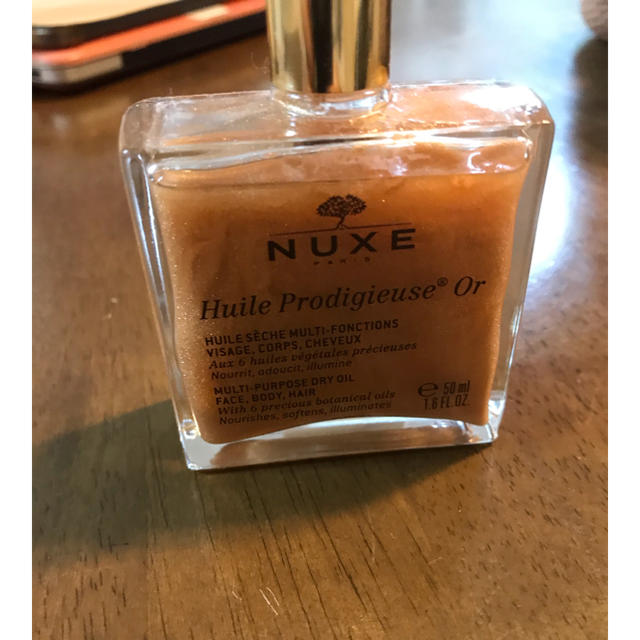 NUXE ニュクスオイル　ゴールドオイル コスメ/美容のボディケア(ボディオイル)の商品写真