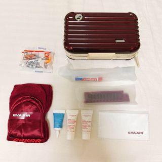 リモワ(RIMOWA)の全新品 ☆非売品☆EVA航空ファーストクラス限定リモワポーチ レッド(旅行用品)