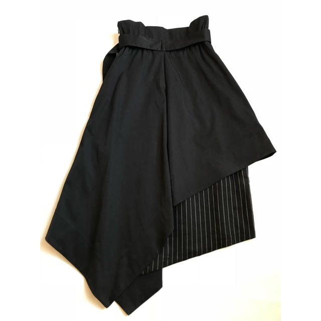 ADORE(アドーア)のADORE ドッキング風 サーブルストライプ アシンメトリー スカート  レディースのスカート(ロングスカート)の商品写真