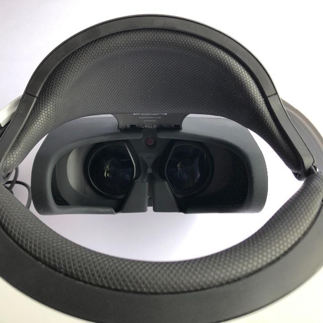 PlayStation VR(プレイステーションヴィーアール)のPlayStation VR カメラ同梱 PSVR エンタメ/ホビーのゲームソフト/ゲーム機本体(家庭用ゲーム機本体)の商品写真