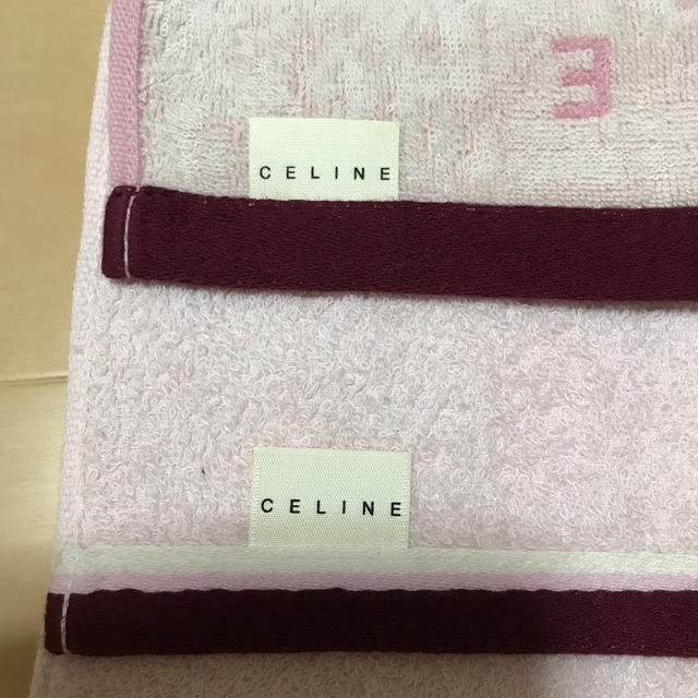 celine(セリーヌ)の新品　セリーヌ　ウォッシュ　タオル　２枚 インテリア/住まい/日用品の日用品/生活雑貨/旅行(タオル/バス用品)の商品写真