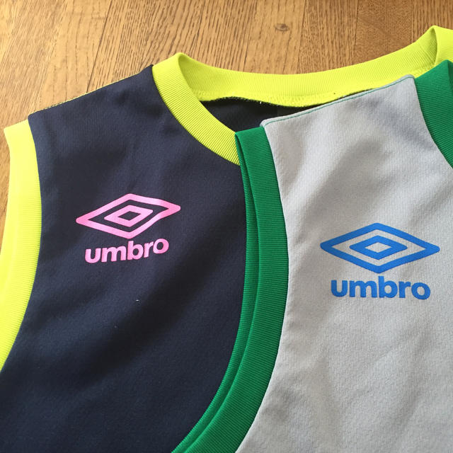 UMBRO(アンブロ)のシャツ140 キッズ/ベビー/マタニティのキッズ服男の子用(90cm~)(Tシャツ/カットソー)の商品写真