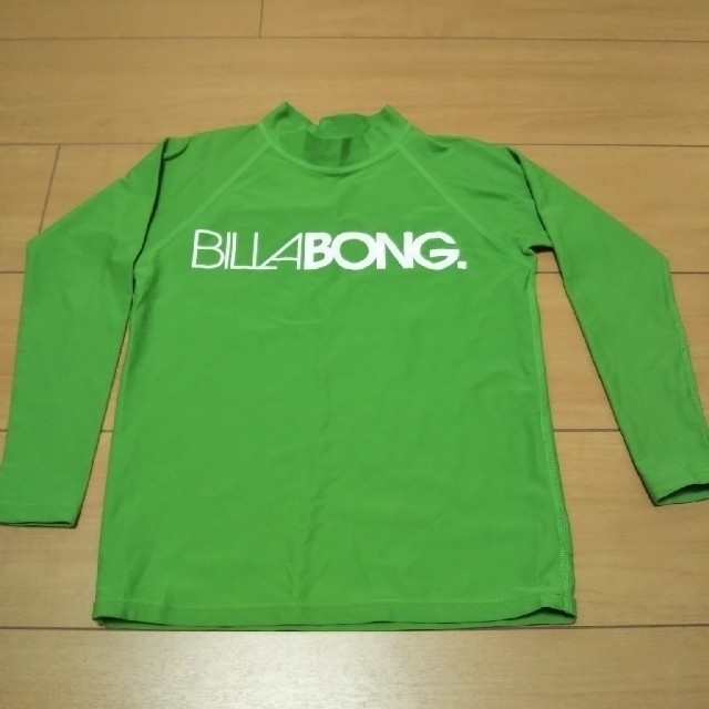 billabong(ビラボン)の【e-様専用】BILLA BONG ラッシュガード130㎝ キッズ/ベビー/マタニティのキッズ服男の子用(90cm~)(水着)の商品写真