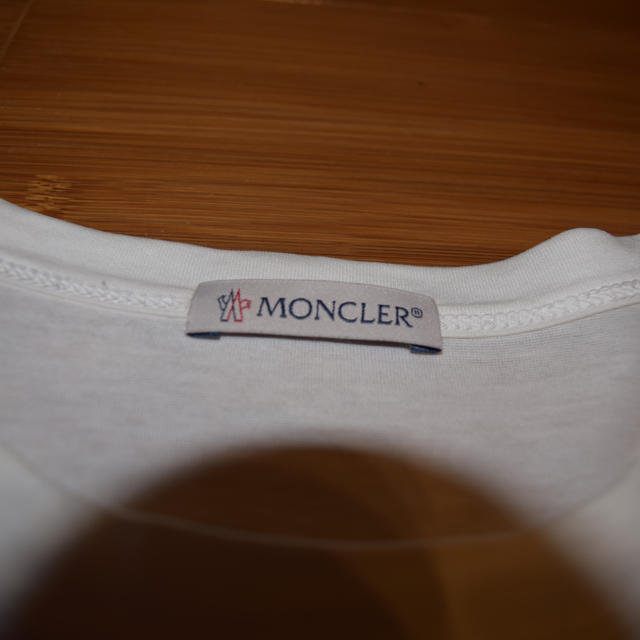 MONCLER(モンクレール)のモンクレール　Tシャツ メンズのトップス(Tシャツ/カットソー(半袖/袖なし))の商品写真