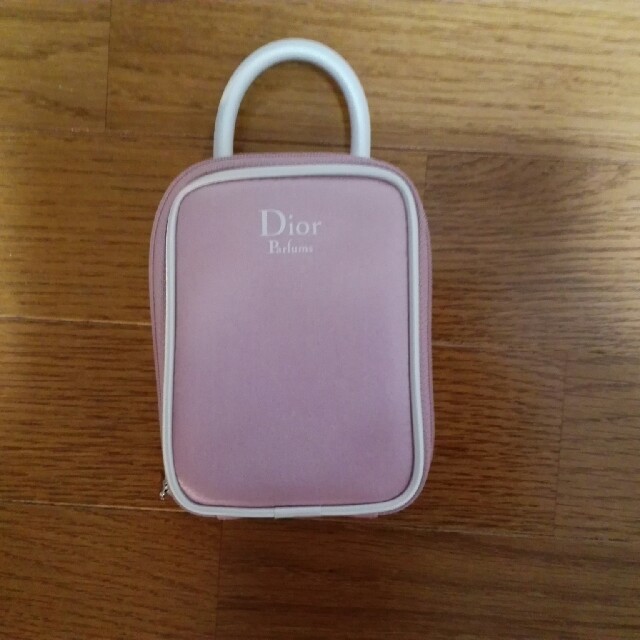 Christian Dior(クリスチャンディオール)のディオールコスメポーチセット コスメ/美容のメイク道具/ケアグッズ(メイクボックス)の商品写真