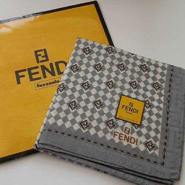 FENDI(フェンディ)のFENDI　ハンカチ メンズのファッション小物(ハンカチ/ポケットチーフ)の商品写真