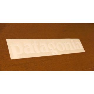 パタゴニア(patagonia)の新品未使用　デカロゴ　パタゴニア patagonia ステッカー(登山用品)