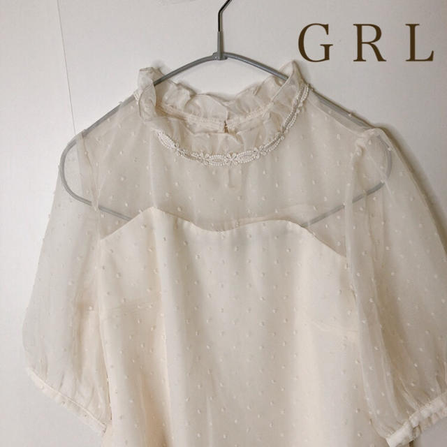 GRL(グレイル)の新品⭐︎グレイル ⭐︎シースルー ⭐︎ドットフリル⭐︎ ブラウス レディースのトップス(シャツ/ブラウス(半袖/袖なし))の商品写真