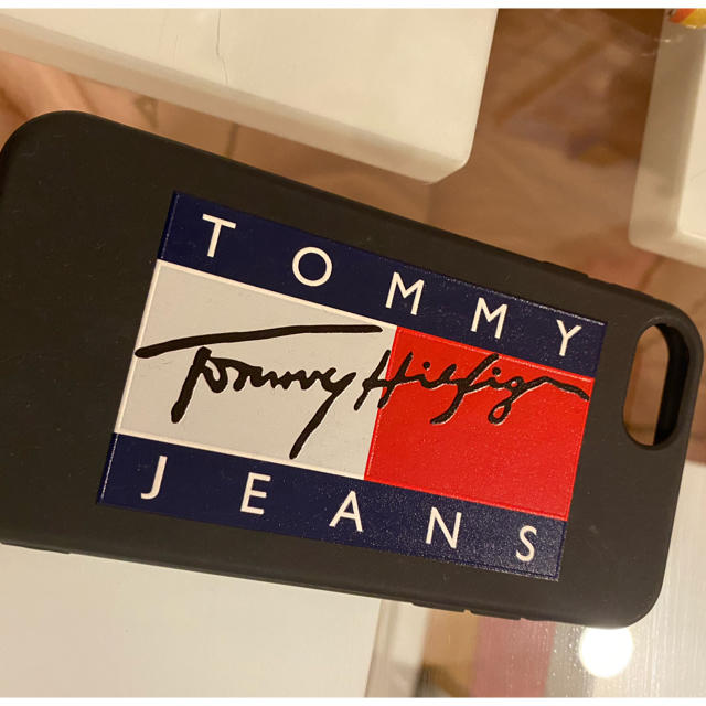 TOMMY HILFIGER(トミーヒルフィガー)のトミ〜アイホンケース スマホ/家電/カメラのスマホアクセサリー(iPhoneケース)の商品写真