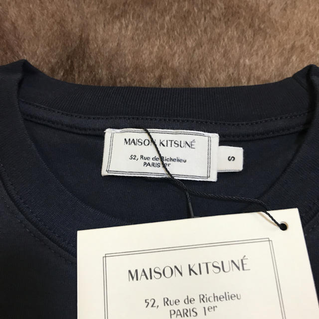 MAISON KITSUNE'(メゾンキツネ)の◆メゾンキツネ◆  tシャツ  半袖　S  人気tシャツ  ダブルヘッド レディースのトップス(Tシャツ(半袖/袖なし))の商品写真