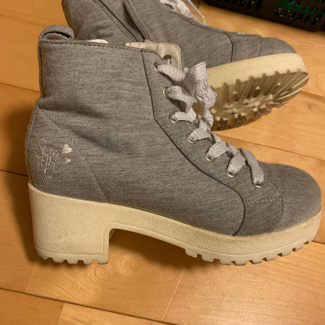 Something ハイヒールスニーカーの通販 By Moco Moco S Shop サムシングならラクマ Something ハイヒールスニーカーの通販 By Moco Moco S Shop サムシングならラクマ
