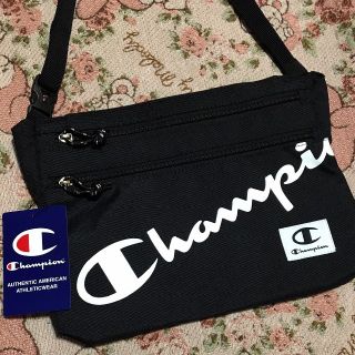 チャンピオン(Champion)のChampion ショルダーボディバック新品タグ付き(ショルダーバッグ)