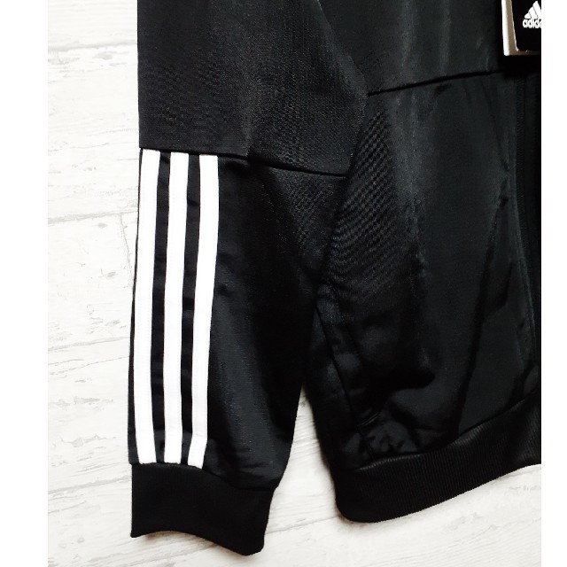 adidas(アディダス)のキッズadidas キッズ/ベビー/マタニティのキッズ服女の子用(90cm~)(ジャケット/上着)の商品写真