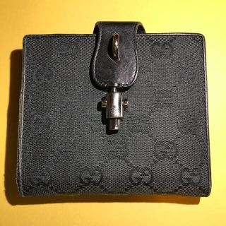 グッチ(Gucci)のGucci レディース折り財布　【used】(財布)