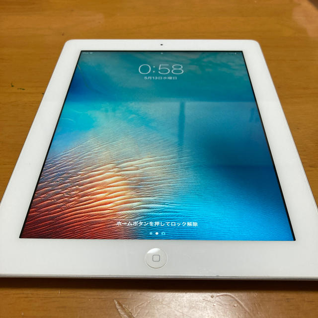 iPad 第4世代 Wi-Fiモデル 32GB ホワイト