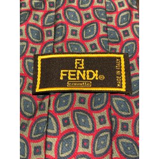 フェンディ(FENDI)の【FENDI】美品　ネクタイ　お洒落な総柄(ネクタイ)