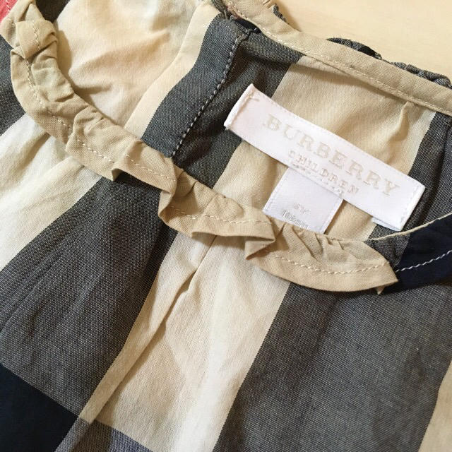 BURBERRY(バーバリー)の美品 BURBERRY CHILDREN バーバリー ブラウス ６Y 116㎝ キッズ/ベビー/マタニティのキッズ服女の子用(90cm~)(ブラウス)の商品写真