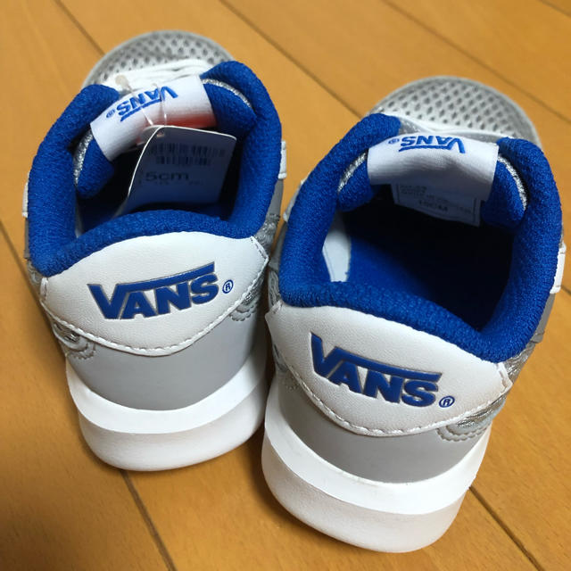 VANS(ヴァンズ)のvans ヴァンズ子供スニーカー　15cm キッズ/ベビー/マタニティのキッズ靴/シューズ(15cm~)(スニーカー)の商品写真