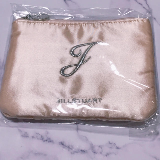 JILLSTUART(ジルスチュアート)の【新品★未開封】 ジルスチュアート JILLSTUARTティッシュケース付ポーチ レディースのファッション小物(ポーチ)の商品写真