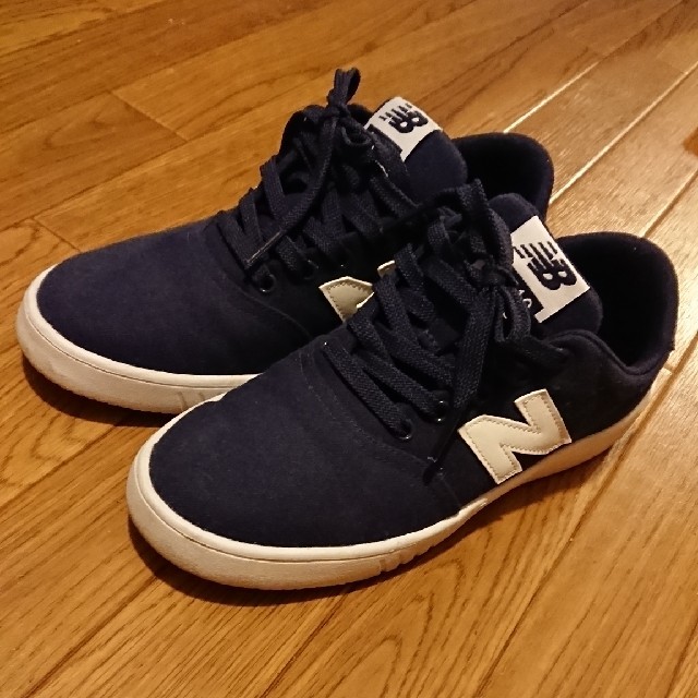 New Balance(ニューバランス)のニューバランススニーカー 24美品 レディースの靴/シューズ(スニーカー)の商品写真