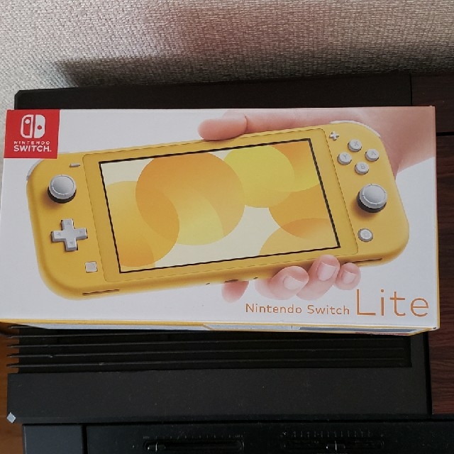 国内発送 - Switch Nintendo 【新品未使用】Nintendo Lite(イエロー) Switch 家庭用ゲーム機本体 -  kaashaaneh.ir