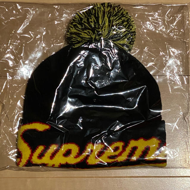 Supreme(シュプリーム)の【即購入可】Supreme newera script cuff beanie メンズの帽子(ニット帽/ビーニー)の商品写真