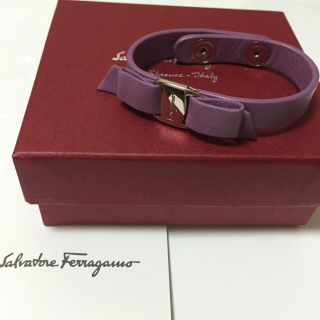 サルヴァトーレフェラガモ(Salvatore Ferragamo)のフェラガモ♡リボンブレス(ブレスレット/バングル)