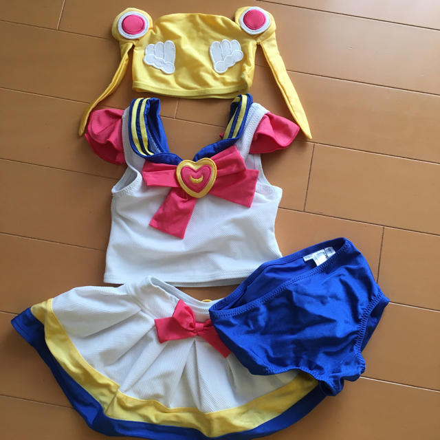 セーラームーン(セーラームーン)のセーラームーン　水着4点セット キッズ/ベビー/マタニティのキッズ服女の子用(90cm~)(水着)の商品写真