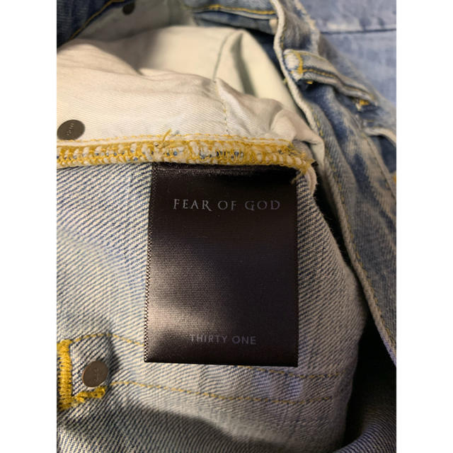 FEAR OF GOD(フィアオブゴッド)のFEAR OF GOD 4TH DENIM 31 デニムパンツ　インディゴ メンズのパンツ(デニム/ジーンズ)の商品写真