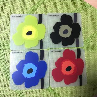 マリメッコ(marimekko)のmarimekko ★コースター《4枚セット》(収納/キッチン雑貨)