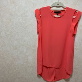 ビーシービージーマックスアズリア(BCBGMAXAZRIA)のbcbg maxazria  オレンジトップス♡(カットソー(半袖/袖なし))