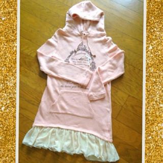 ピンクアドべ(PINK ADOBE)のパーカーワンピ♪美品！(ひざ丈ワンピース)