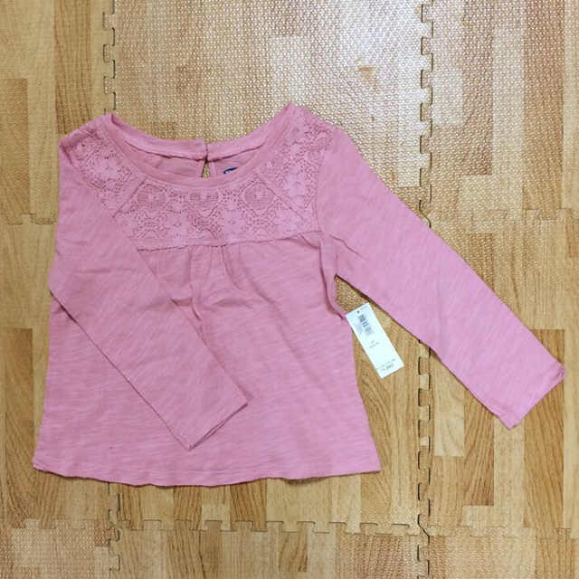 Old Navy(オールドネイビー)のちぇり♡様 専用★トップス 2点 キッズ/ベビー/マタニティのキッズ服女の子用(90cm~)(Tシャツ/カットソー)の商品写真